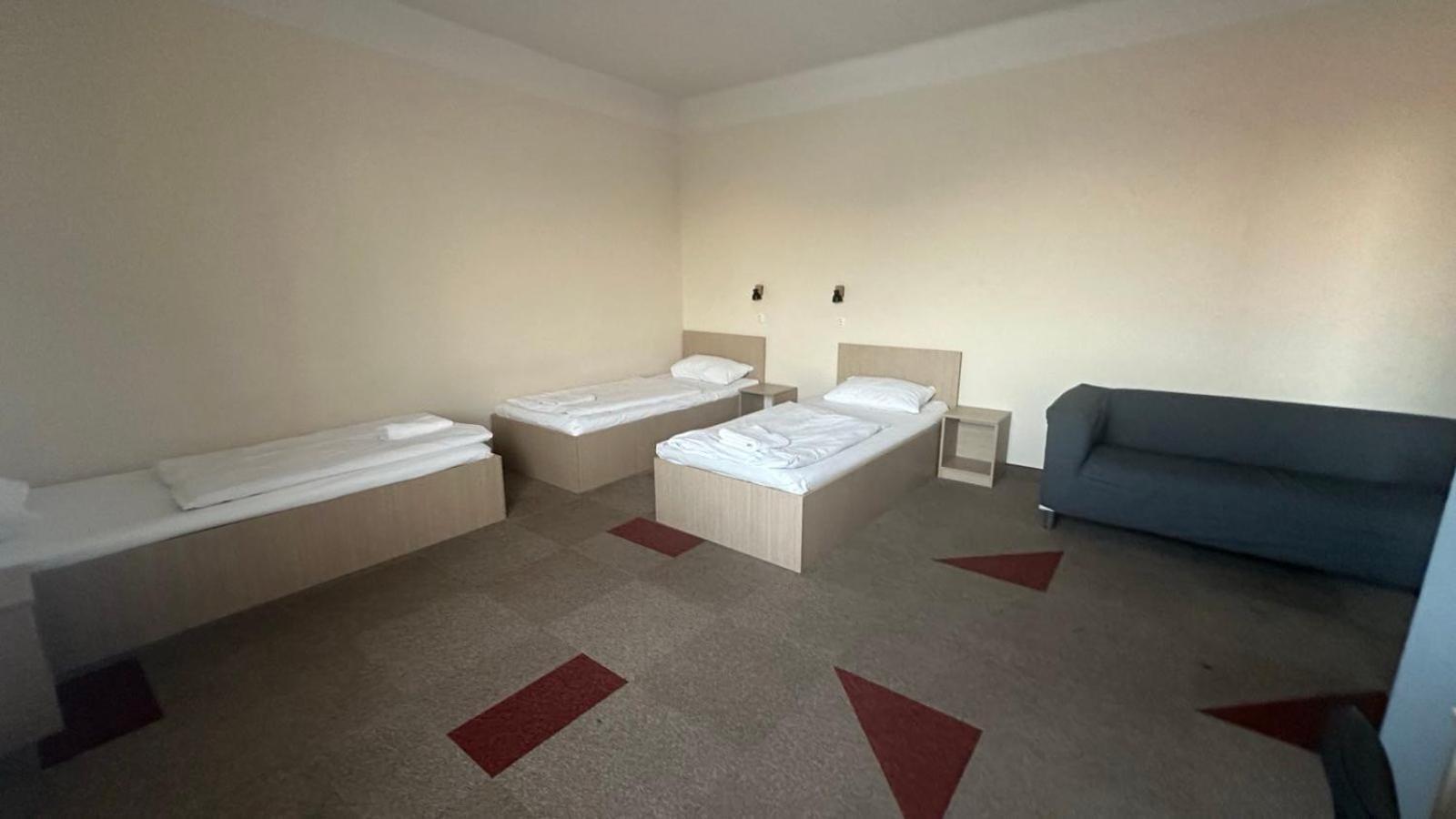 Bed & Breakfast Free Parking, Free Breakfast, Only 15 Minutes To Center Boedapest